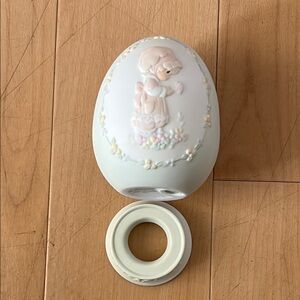 Precious Moments Egg with stand “We are Gods Workmanship” 1992